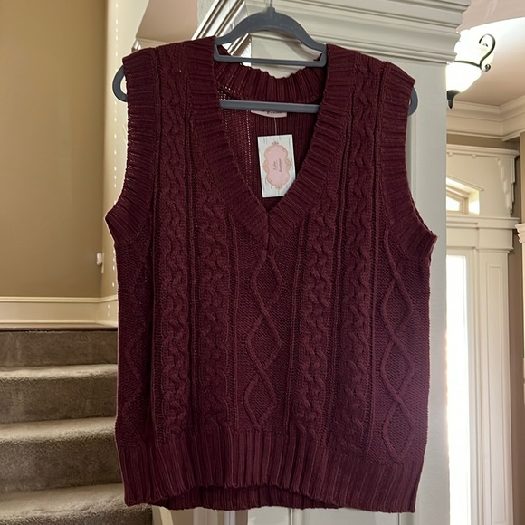 NWT Women’s Ces Femme sweater vest, size medium, burgundy/wine - Picture 1 of 2